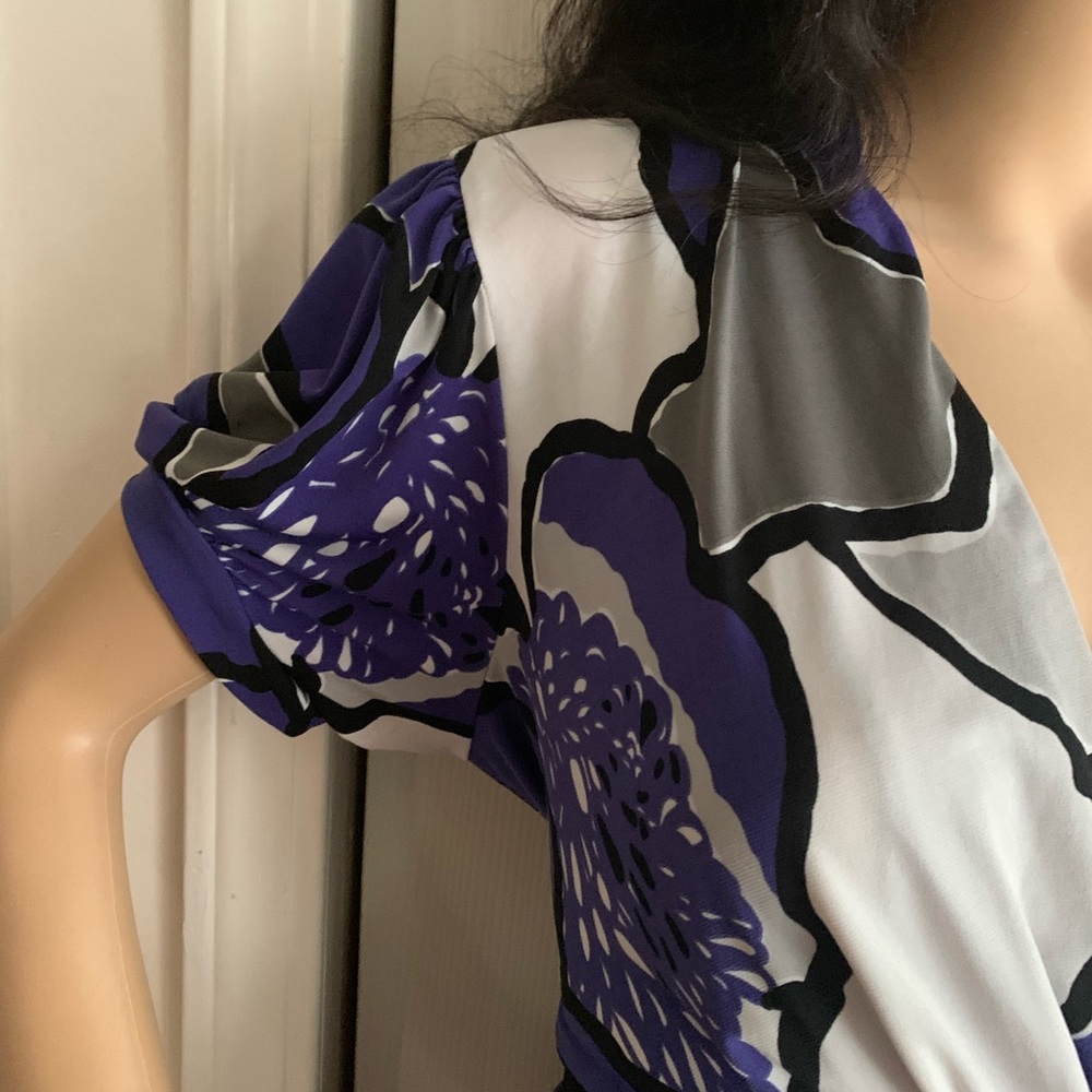 Gray and Purple Flower Shirt - Picture 12 of 16